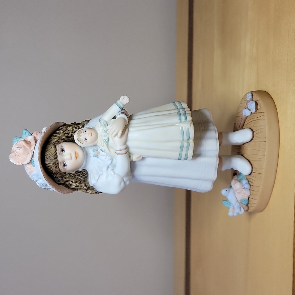 1992 Jan Hagara "Tiffany" Porcelain Figurine